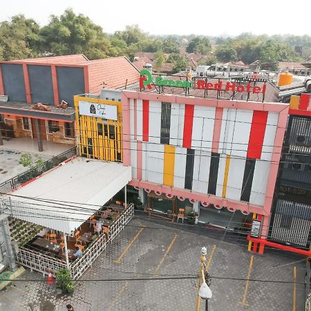 Green Red Hotel Syariah Jombang Luaran gambar