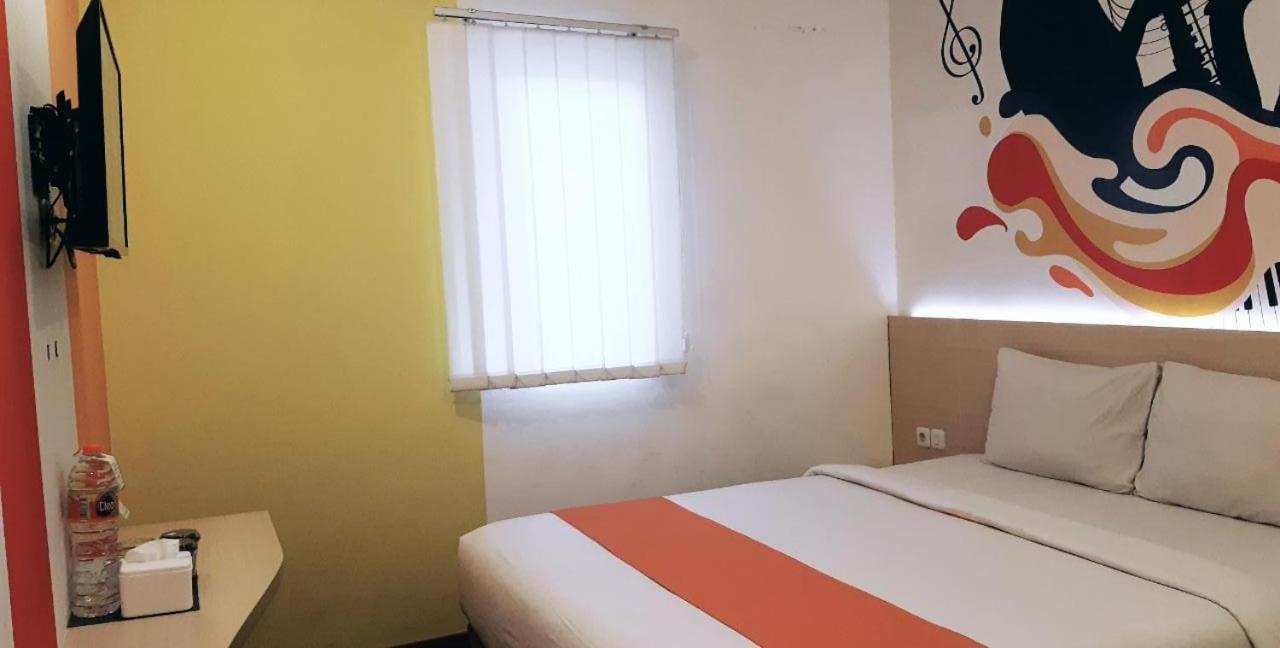 Green Red Hotel Syariah Jombang Luaran gambar