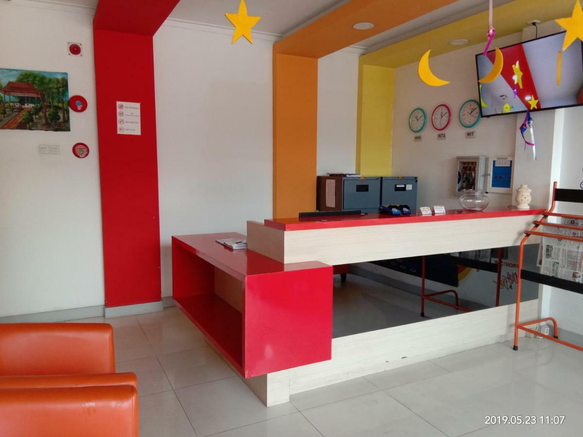 Green Red Hotel Syariah Jombang Luaran gambar